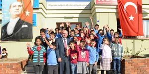 Çiğli’de okullara desteğe devam 