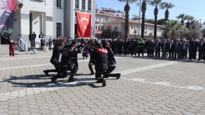 Ödemiş Polisi 177. Yıl kutlama töreninde zeybek oynadı