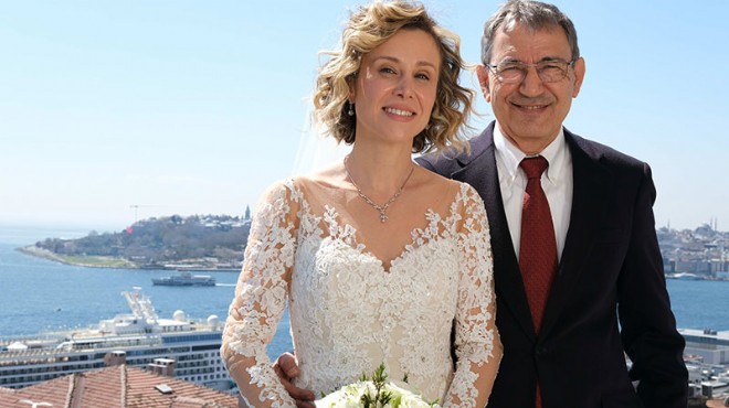 Orhan Pamuk 10 yıllık sevgilisiyle evlendi
