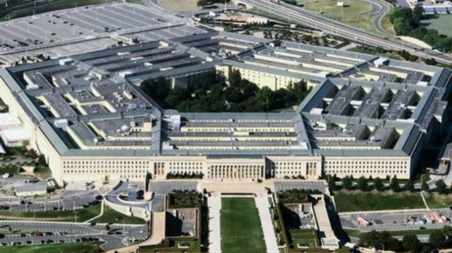 Silah sesleri gelince Pentagon kapatıldı