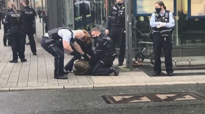 Polisin şiddet uyguladığı başörtülü kadın Alman çıktı!