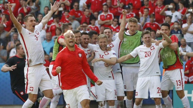 Polonya, Rusya maçına çıkmıyor!