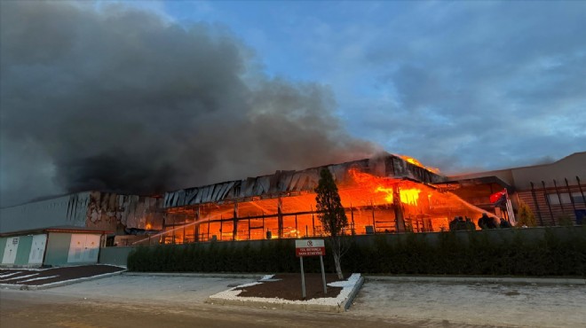 Porselen fabrikası alev alev yandı!