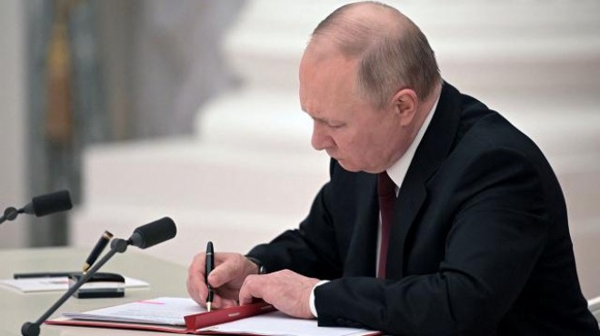 Putin imzaladı... Nükleer silah anlaşması askıda!