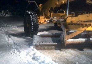 İzmir’de kar alarmı: Büyükşehir’den anında müdahale 