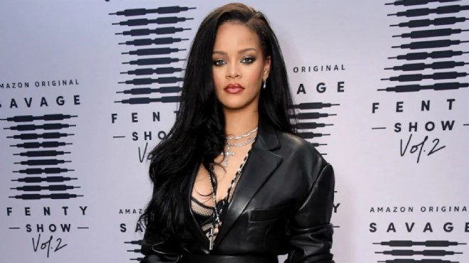 Rihanna 2023 Super Bowl da sahne alacak