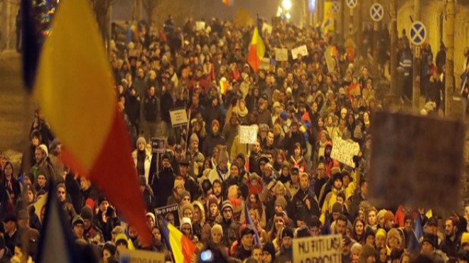 Romanya da hükümetten geri adım