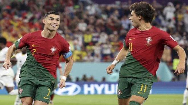 Ronaldo tarihe geçti... 5 Dünya Kupası nda gol!