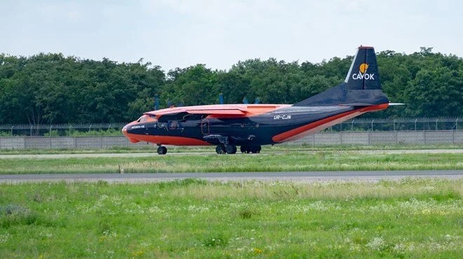 Rus kargo uçağı düştü: En az 2 can kaybı