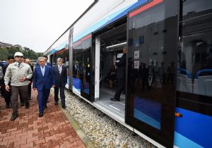 İzmir’in tramvayına Başkan Kocaoğlu imzası! 