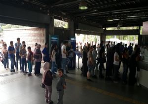 AK Parti’den ‘bilet’ tepkisi: Kocaoğlu 25 sene geriye götürdü 