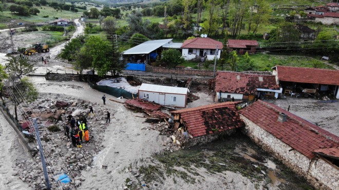 Eskişehir deki sel felaketinde 3 ev yıkıldı