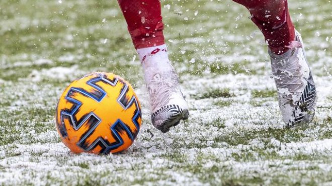 Süper Lig maçı kar nedeniyle ertelendi