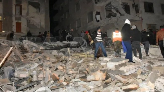 Suriye de depremde ölü sayısı 574 e yükseldi