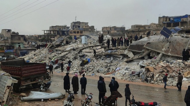 Suriye de depremler nedeniyle yaklaşık 230 bin kişi yerinden oldu