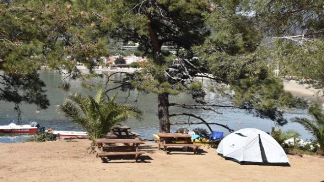 Tatilcilere üzücü haber: Çeşme de çadır ve karavan yasağı!