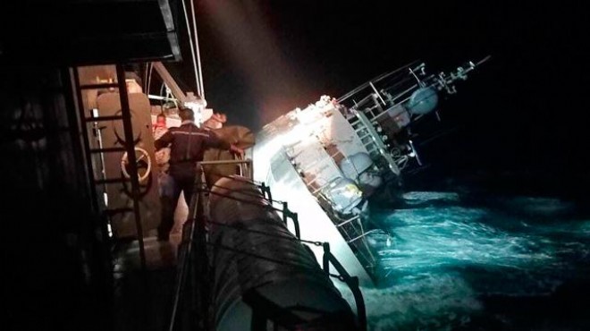 Tayland a ait savaş gemisi battı: Çok sayıda kayıp!
