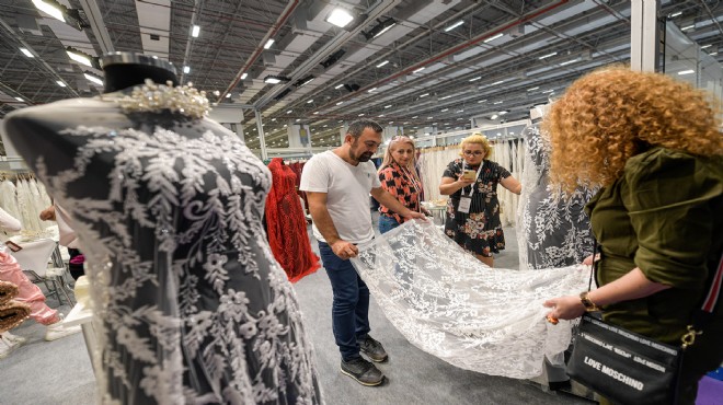 Tekstil sektörünün başarısı İzmir’den dünyaya yayıldı