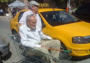 İzmir’in adliye sarayında tekerlekli sandalye krizi! 