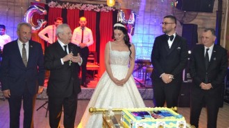 Aziz Yıldırım, Salihli'de düğüne katıldı