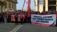 DİSK'ten İzmir'de 'belediyelere ipotek' eylemi: Maaşlar ödenemeyecek durumda!