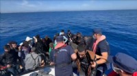 Ege açıklarında 33 göçmen yakalandı