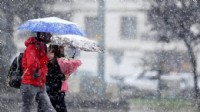 Ege'ye kar İzmir'e yağmur!