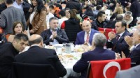 Erzurumlular başkanları bağrına bastı