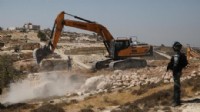 İsrail güçleri, Batı Şeria'da Filistinlilere ait yapıları yıktı