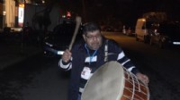 İzmir'de Ramazan davulcuları maniler ile göreve başladı