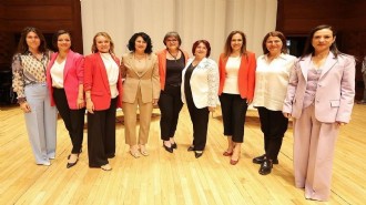 İzmir'in kadın belediye başkanları projelerini anlattı