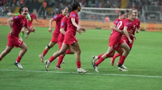 Milliler Azerbaycan'ı tek golle geçti