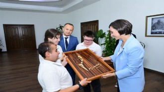 Özel çocuklardan Başkan Kınay'a ziyaret