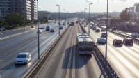 Tugay’dan trafiğe çözüm… İzmir’e metrobüs gelecek!