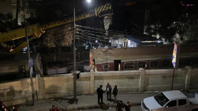Tren kazası: 2 kişi öldü, 16 kişi yaralandı