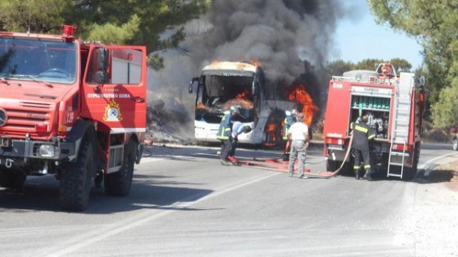 Tur otobüsü yandı: 11 Türk yolcu ölümden döndü!