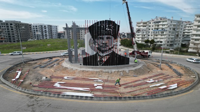 Menemen e 4 boyutlu Atatürk anıtı!