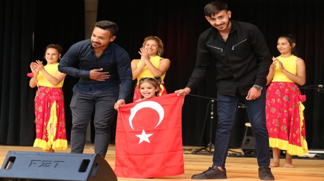Türkiye’nin ilk ‘Roman Gençlik Çalıştayı’ Karşıyaka’da!