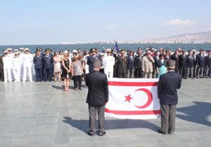 Kıbrıs Türkileri nin doğum günü İzmir de kutlandı