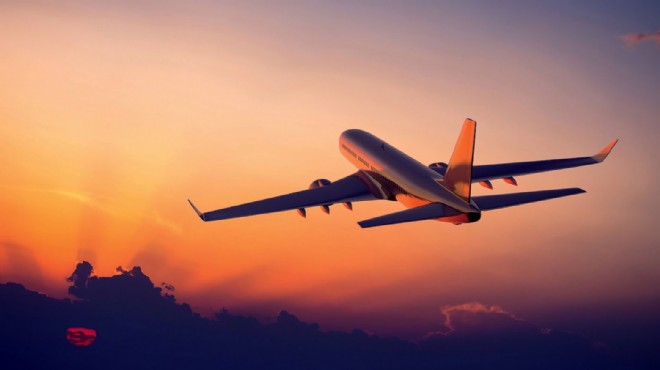 Uçak seferleri de yolcu sayısı da arttı… İzmir uçuşta!
