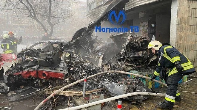 Ukrayna da helikopter düştü: İçişleri Bakanı öldü!