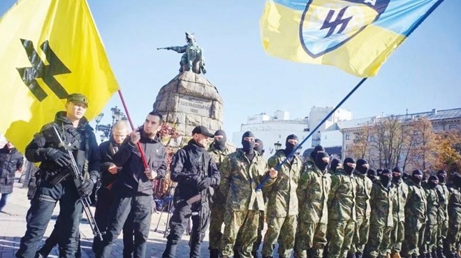 Ukrayna nın çok tartışılan  Nazi  taburu: Azov