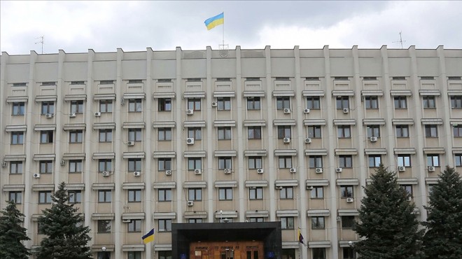 Ukrayna parlamentosunda canlı bomba paniği
