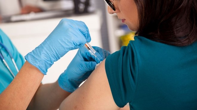Yanlışlıkla bir yerine beş doz aşı yapıldı