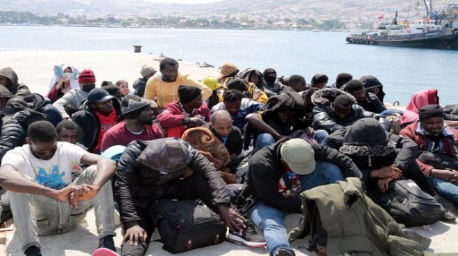 Yunan unsurlarının ölüme ittiği göçmenler kurtarıldı!