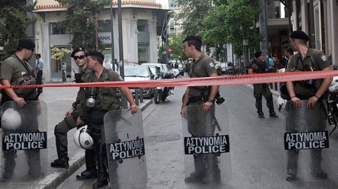Yunanistan da banka soyguncusu albay çıktı