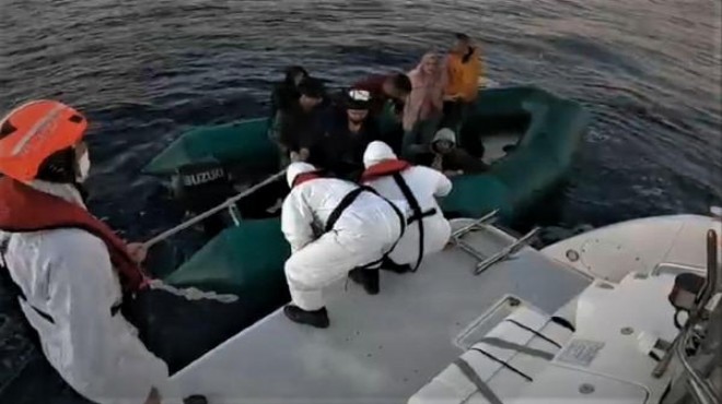 Yunanların geri ittiği 21 göçmen kurtarıldı