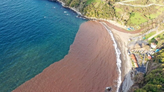 Zonguldak ta denizin rengi değişti